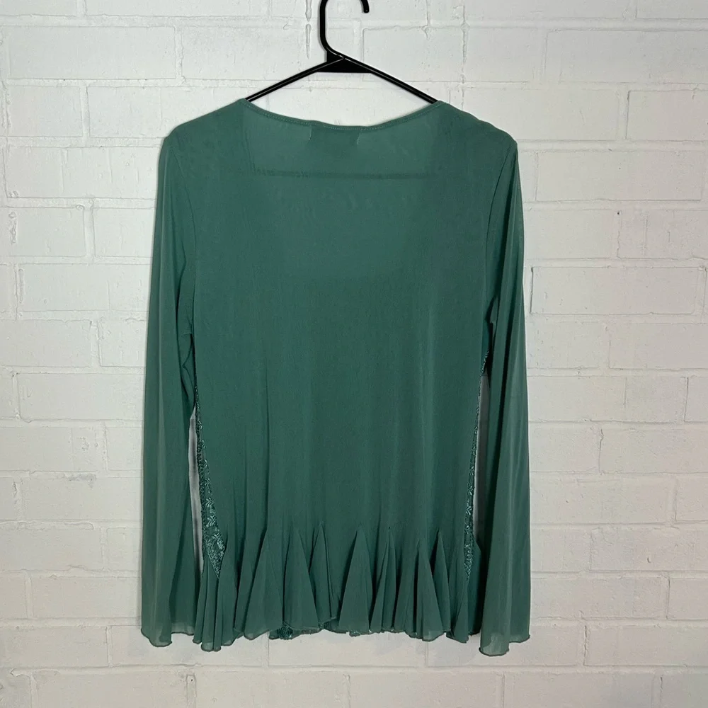 Papillon Stunning Sequin Top - Picture 3 of 4